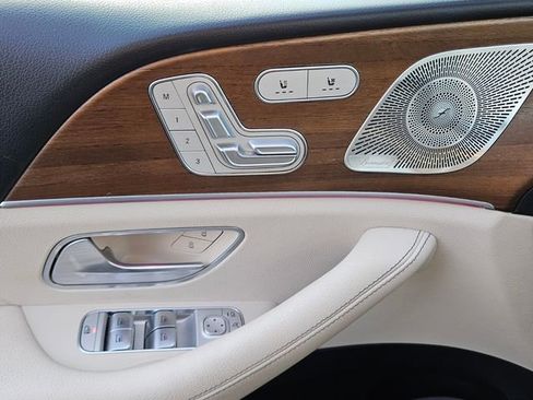 Used 2022 Mercedes-Benz GLE 450 4MATIC image 32