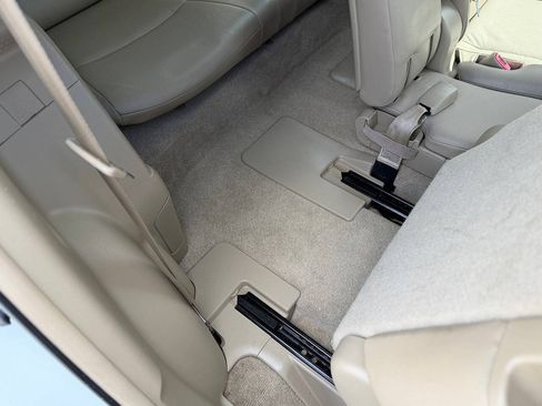Used 2010 Toyota Highlander Limited AWD/4WD image 65