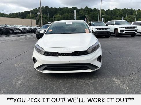 Used 2024 Kia Forte LXS FWD image 2