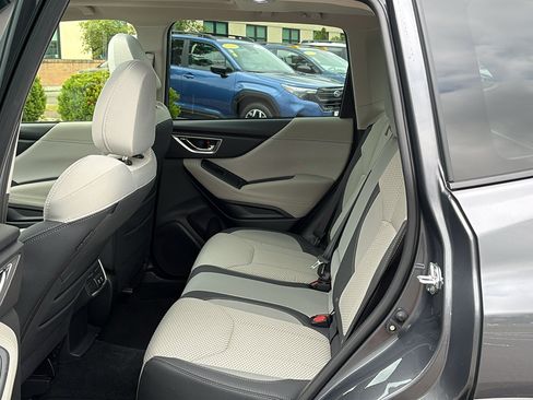 Used 2024 Subaru Forester Premium AWD/4WD image 23