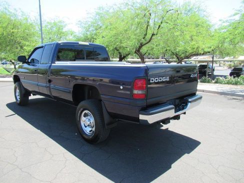 Used 1998 Dodge Ram 2500 Truck 4x4 Quad Cab image 2