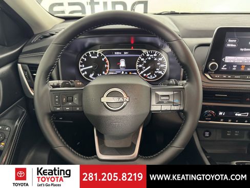 Used 2026 Nissan Rogue SV image 28