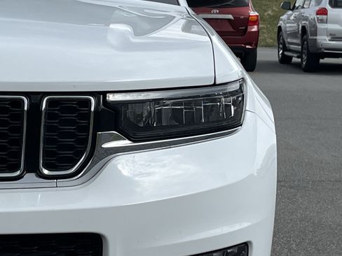 Used 2024 Jeep Grand Cherokee L Limited image 6