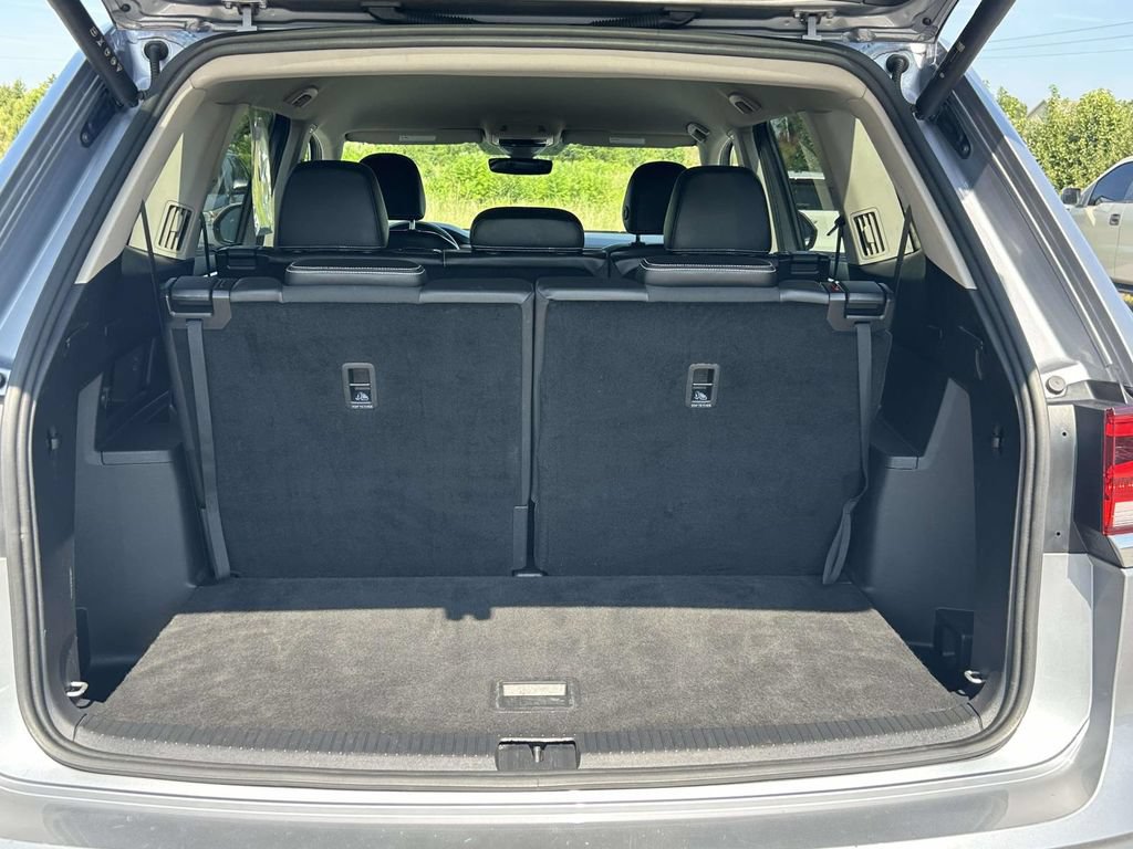 Used 2024 Volkswagen Atlas SE AWD/4WD image 13