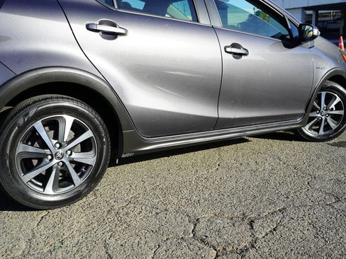 Used 2018 Toyota Prius C Three FWD image 7