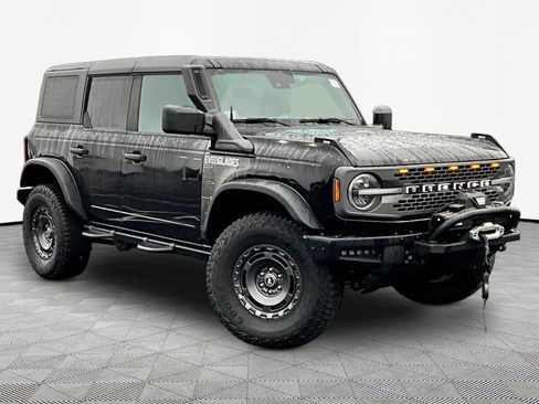 Used 2024 Ford Bronco Everglades AWD/4WD image 3