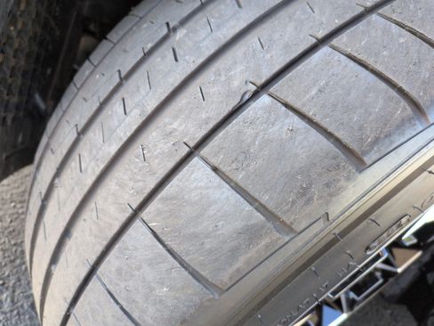 Used 2025 BMW M5 w/ M Driver's Package image 12