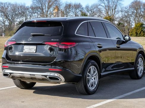Used 2023 Mercedes-Benz GLC 300 4MATIC image 12
