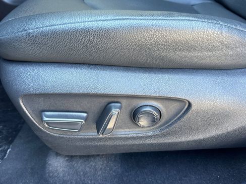 Certified 2025 Toyota Grand Highlander FWD image 14