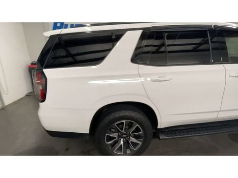 Used 2021 Chevrolet Tahoe Z71 w/ Luxury Package image 9