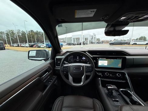 Used 2024 GMC Sierra 1500 Denali w/ Technology Package image 23
