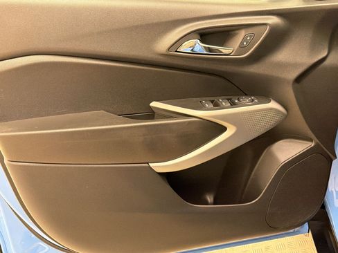 Used 2024 Chevrolet Trax RS w/ Driver Confidence Package FWD image 13
