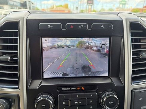 Used 2019 Ford F150 Lariat w/ Snow Plow Prep Package AWD/4WD image 21