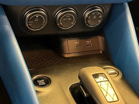Certified 2024 Nissan Z Performance w/ Floor Mat Package image 20
