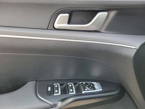 Used 2025 Kia K5 LXS image 17