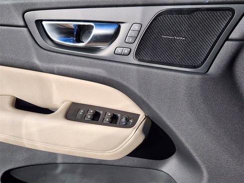 New 2026 Volvo XC60 B5 Plus w/ Climate Package image 12