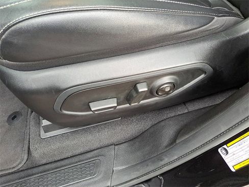 Used 2022 Jeep Grand Cherokee Limited image 20