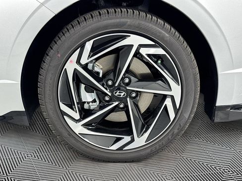 New 2026 Hyundai Sonata SEL FWD image 32