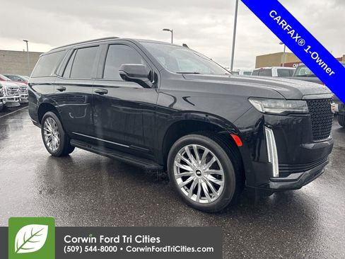 Used 2022 Cadillac Escalade Premium Luxury image 4