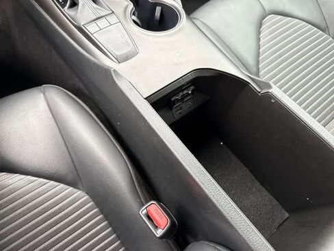 Used 2023 Toyota Camry SE FWD image 24