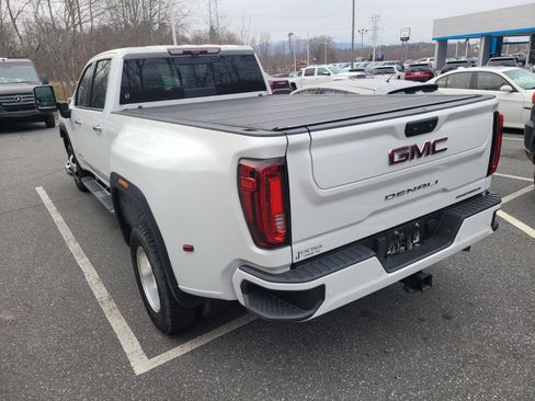 Used 2020 GMC Sierra 3500 Denali w/ Denali Ultimate Package image 9