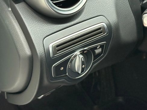Used 2021 Mercedes-Benz C 300 Sedan image 25