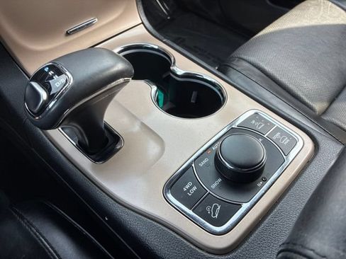 Used 2015 Jeep Grand Cherokee Summit w/ Platinum Series Group AWD/4WD image 43