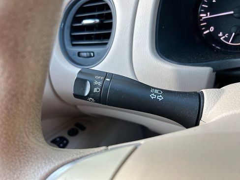 Used 2014 Nissan Pathfinder S FWD image 22