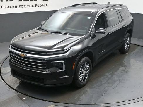 New 2026 Chevrolet Traverse LT w/ Enhanced Driving Package AWD/4WD image 24