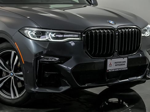 Used 2020 BMW X7 xDrive40i w/ M Sport Package AWD/4WD image 2