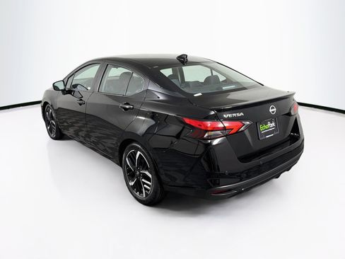 Used 2024 Nissan Versa SR FWD image 5