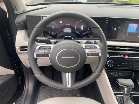 New 2026 Hyundai Tucson SEL image 32