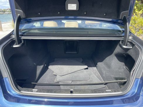 Used 2022 BMW 750i xDrive image 38