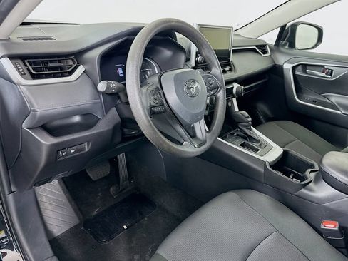 Certified 2025 Toyota RAV4 XLE FWD image 9