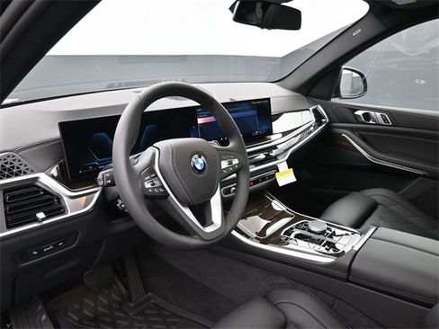 New 2026 BMW X5 sDrive40i image 19