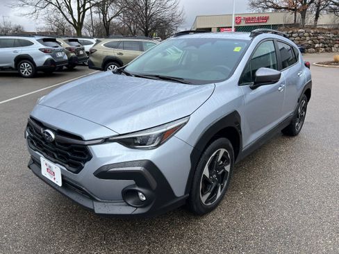 Certified 2024 Subaru Crosstrek 2.5i Limited image 3