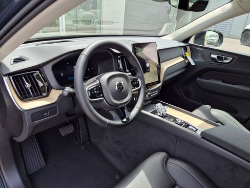 New 2026 Volvo XC60 B5 Ultra w/ Climate Package AWD/4WD image 12