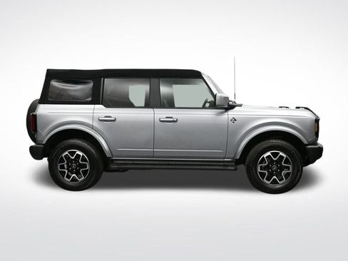 Used 2024 Ford Bronco Outer Banks AWD/4WD image 6