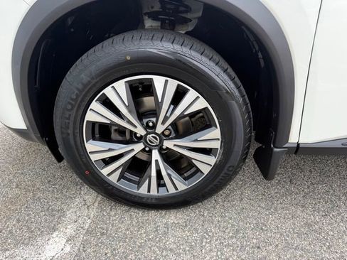 Used 2021 Nissan Rogue SV w/ Premium Package AWD/4WD image 26