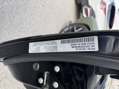 Used 2022 Dodge Challenger R/T w/ Blacktop Package image 36