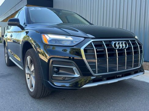 Used 2023 Audi Q5 Premium Plus w/ Convenience Package AWD/4WD image 1