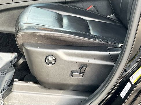 Used 2020 Jeep Grand Cherokee Limited image 19