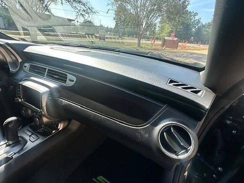 Used 2015 Chevrolet Camaro SS w/ Green Flash Special Edition RWD image 16