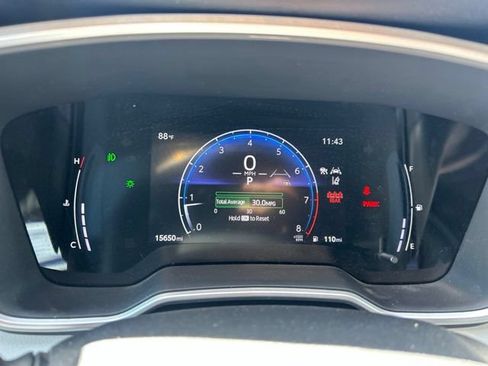 Used 2025 Toyota Corolla XSE FWD image 5