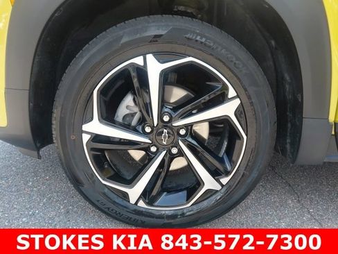 Used 2023 Chevrolet TrailBlazer RS w/ Sun and Liftgate Package AWD/4WD image 10