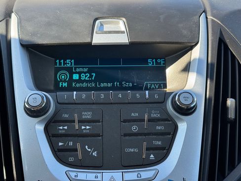 Used 2014 Chevrolet Equinox LS image 19