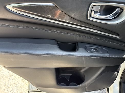 Used 2020 INFINITI QX60 Luxe w/ Essential Package FWD image 23