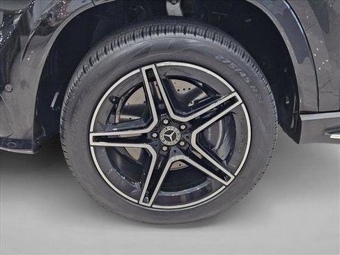 New 2026 Mercedes-Benz GLS 450 4MATIC image 9