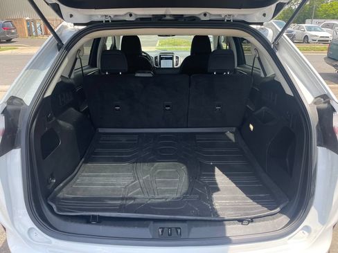 Used 2023 Ford Edge SE w/ Cargo Accessory Package AWD/4WD image 16