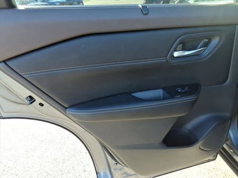 Certified 2023 Nissan Rogue SL w/ SL Premium Package image 12